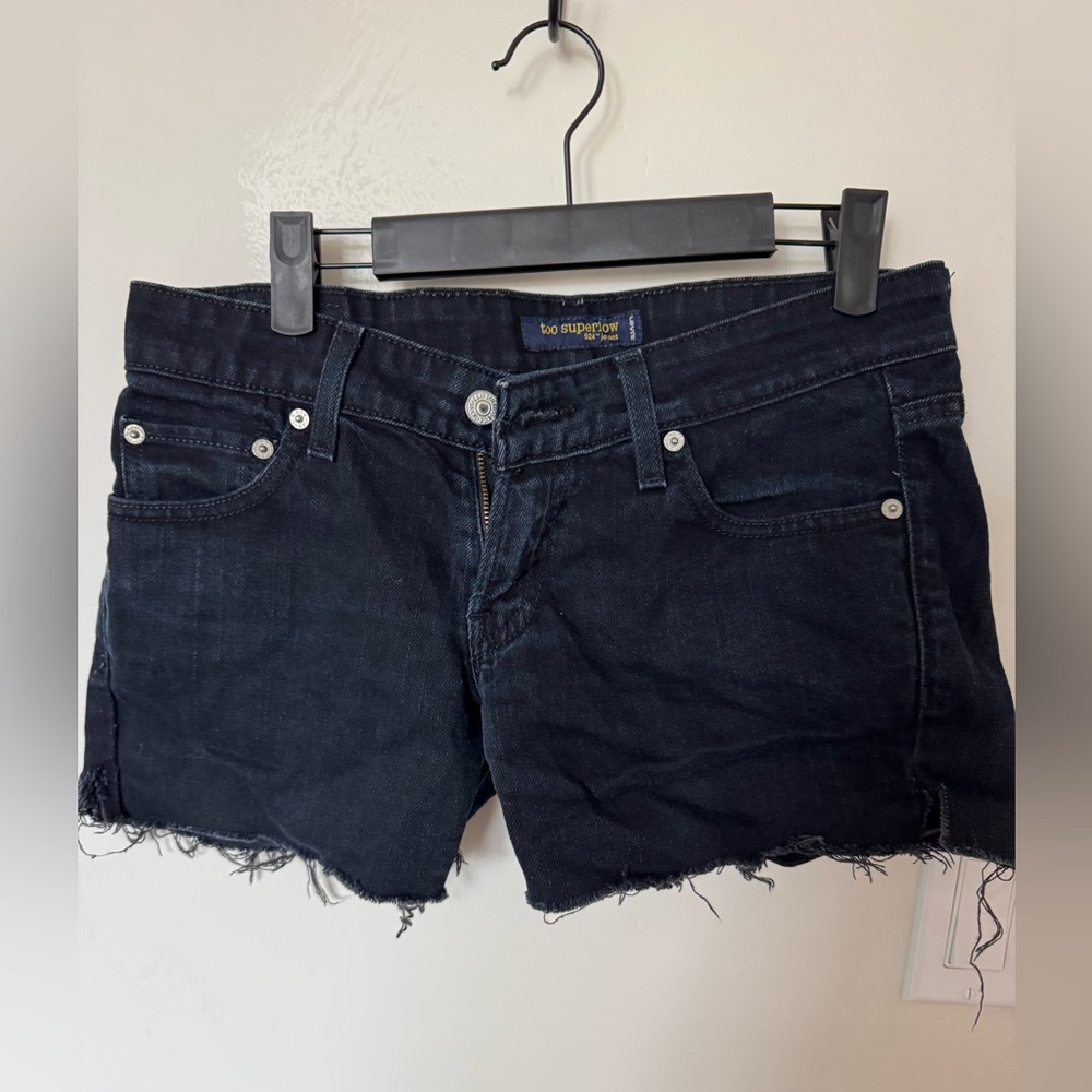 Levi’s Too Superlow Cut off shorts - Size 5 women’s